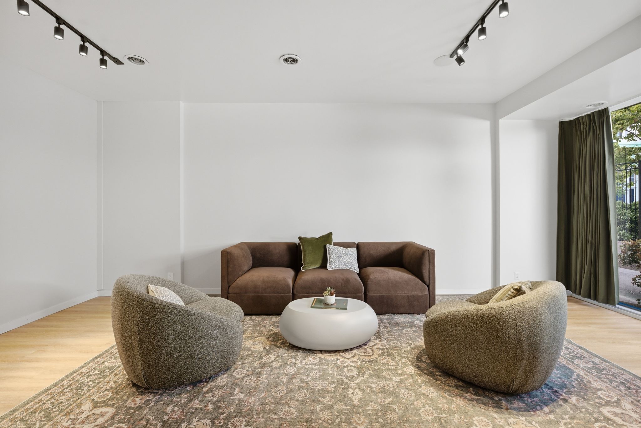 The Lounge